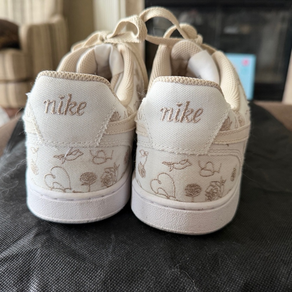 Nike Women's Court Vision Low Sneakers - Picture 3 of 5